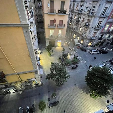 La Cornucopia Apartment Napoli Bagian luar foto