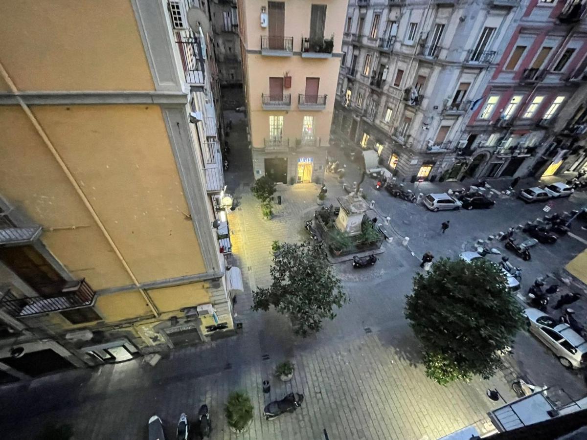 La Cornucopia Apartment Napoli Bagian luar foto