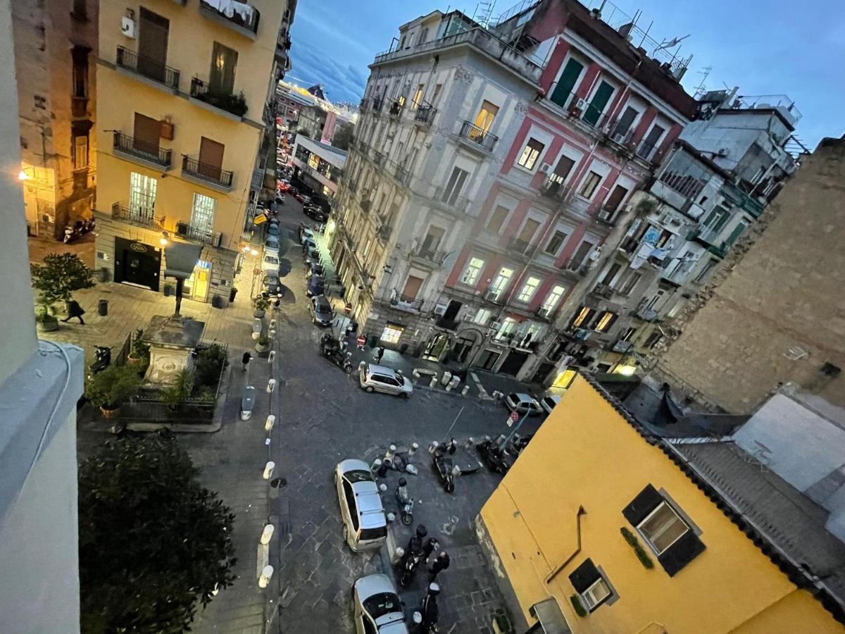 La Cornucopia Apartment Napoli Bagian luar foto