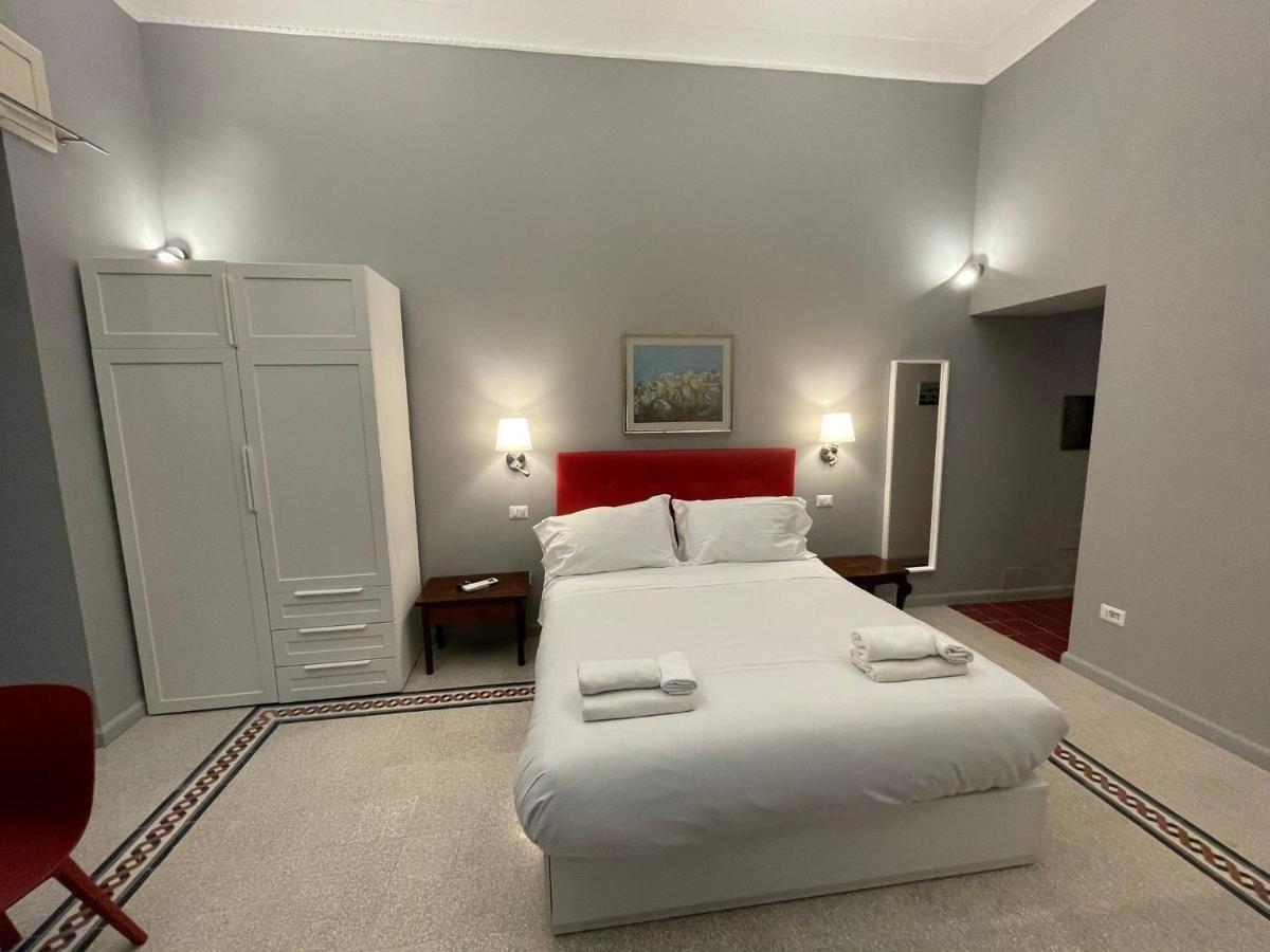 La Cornucopia Apartment Napoli Bagian luar foto