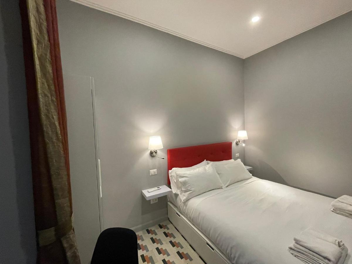 La Cornucopia Apartment Napoli Bagian luar foto