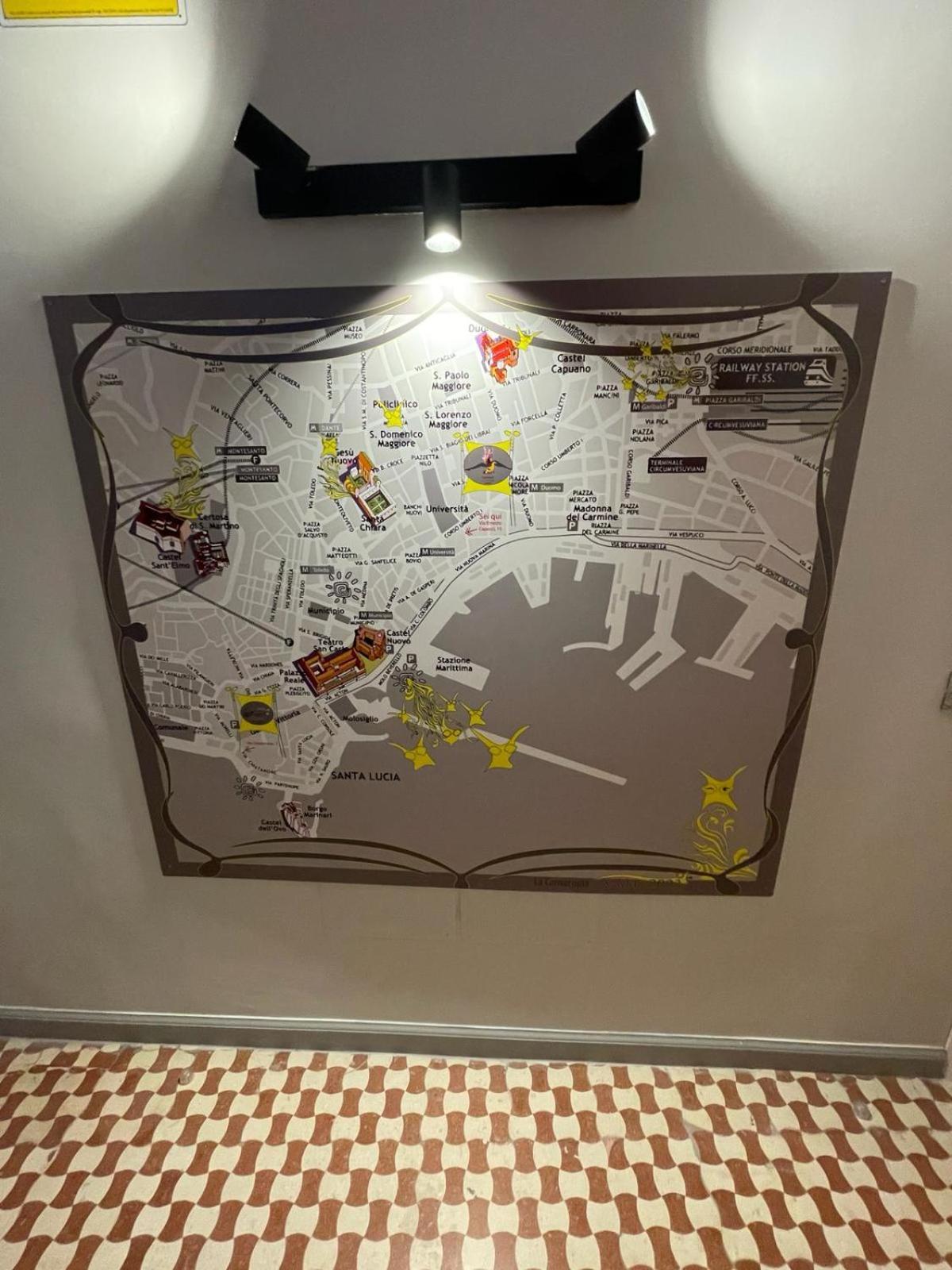 La Cornucopia Apartment Napoli Bagian luar foto