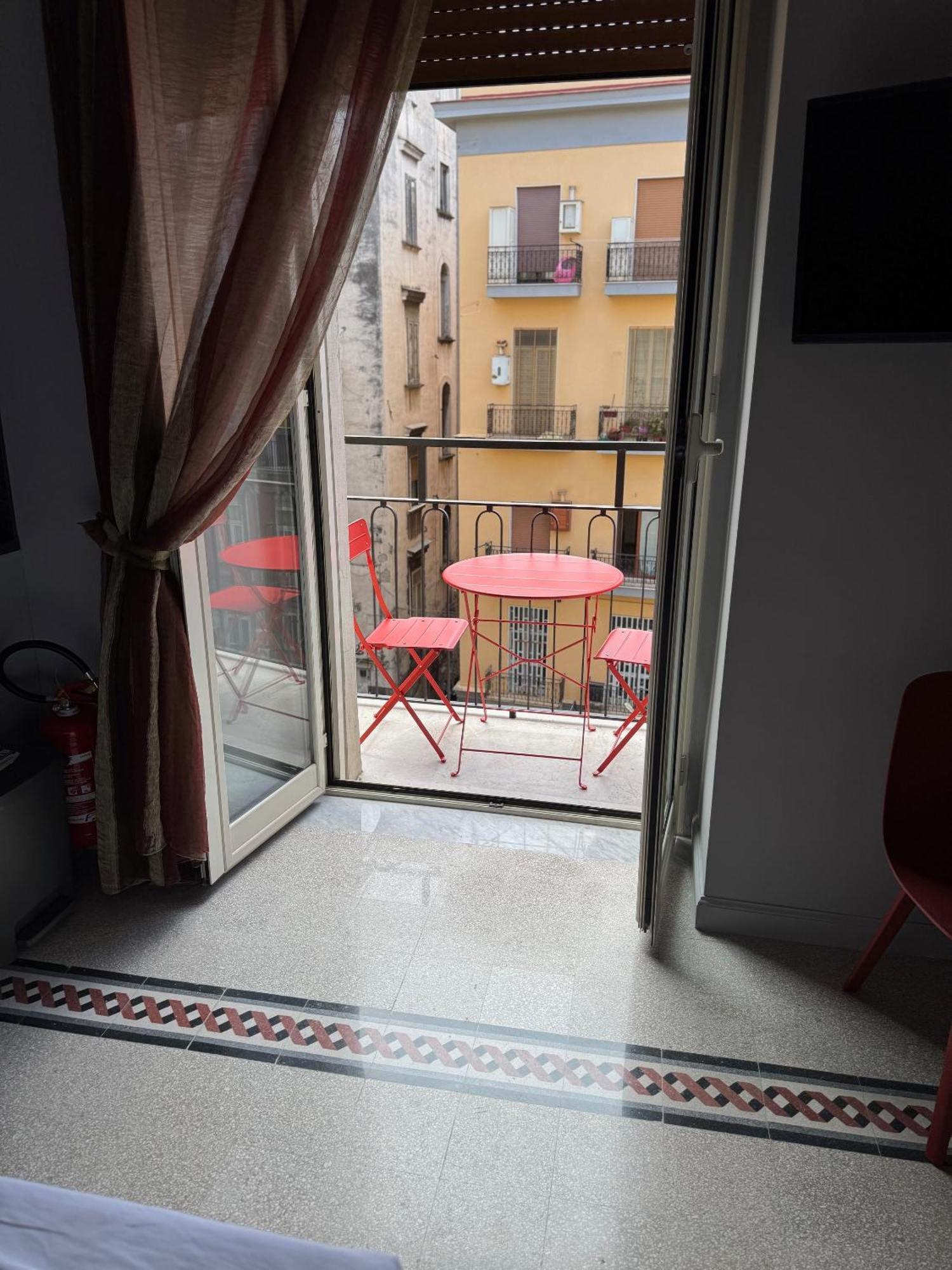 La Cornucopia Apartment Napoli Bagian luar foto