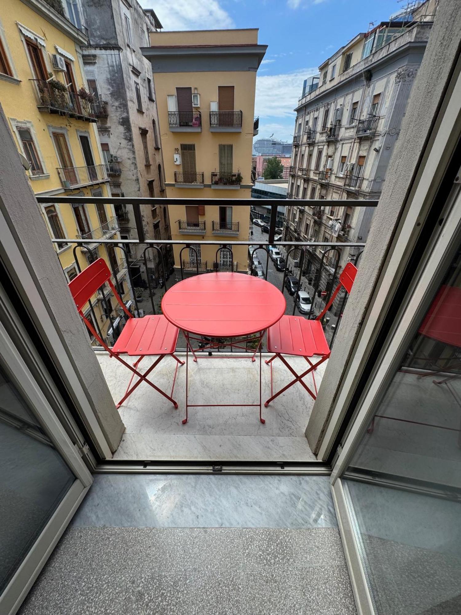 La Cornucopia Apartment Napoli Bagian luar foto