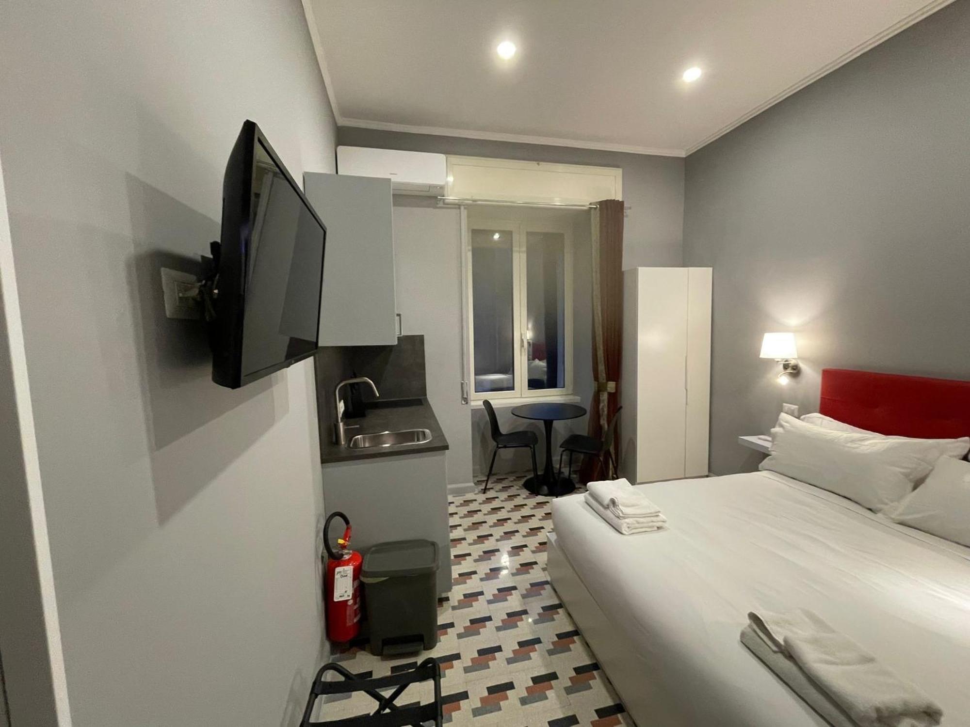 La Cornucopia Apartment Napoli Bagian luar foto
